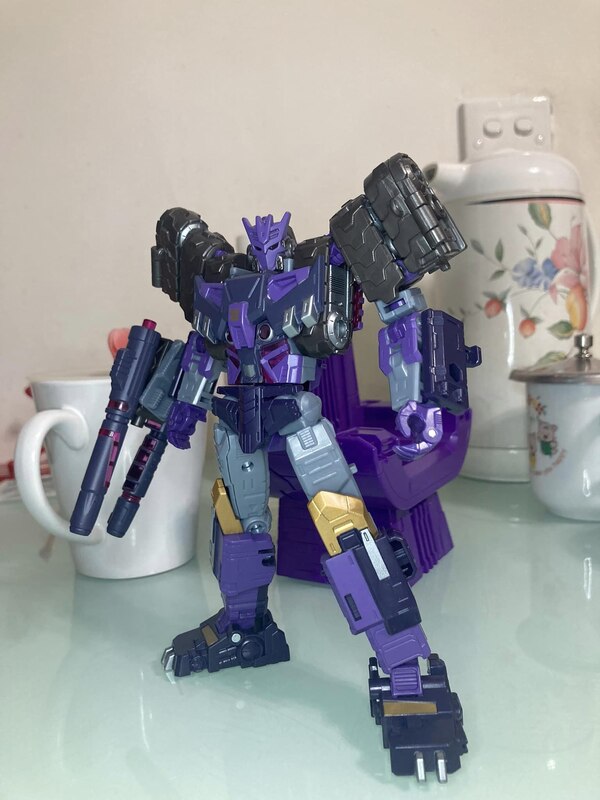  In Hand Image Of Transformers Legacy Evolution IDW Tarn Toy  (9 of 10)